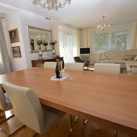 Pretty In With Garden, Balcony, Parking * Poděbrady