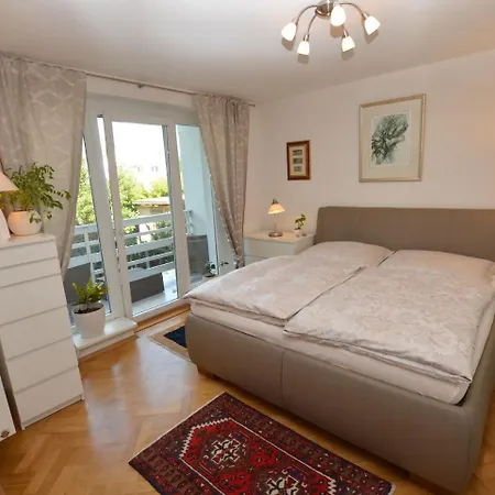 Lägenhet Pretty In With Garden, Balcony, Parking Poděbrady