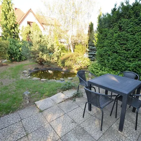 Pretty In With Garden, Balcony, Parking *